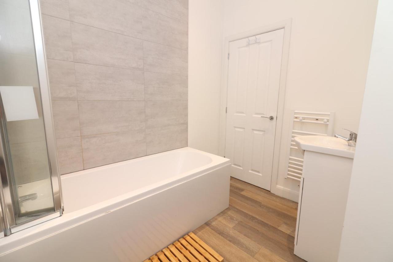 Hope House Apartments تشيستر المظهر الخارجي الصورة